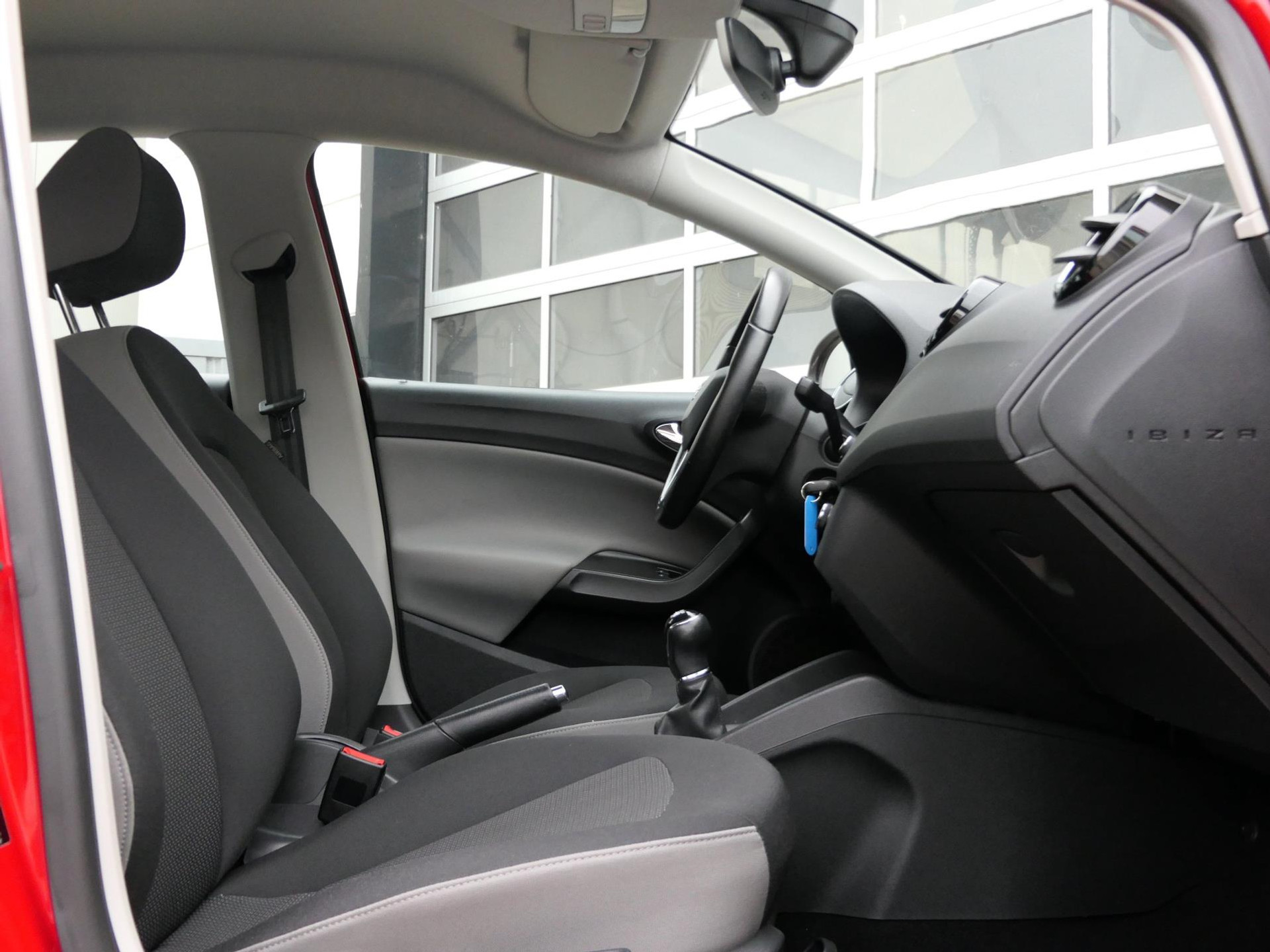 SEAT Ibiza 1.2 TSI | Stoelverwarming | Bluetooth | Clima 47487239-10.jpg | Autobedrijf van Wierick