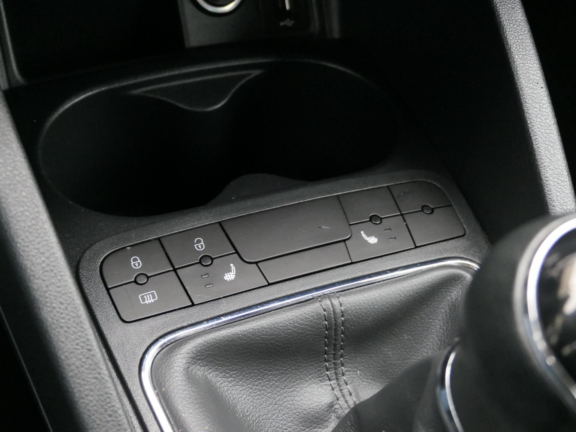 SEAT Ibiza 1.2 TSI | Stoelverwarming | Bluetooth | Clima 47487239-13.jpg | Autobedrijf van Wierick