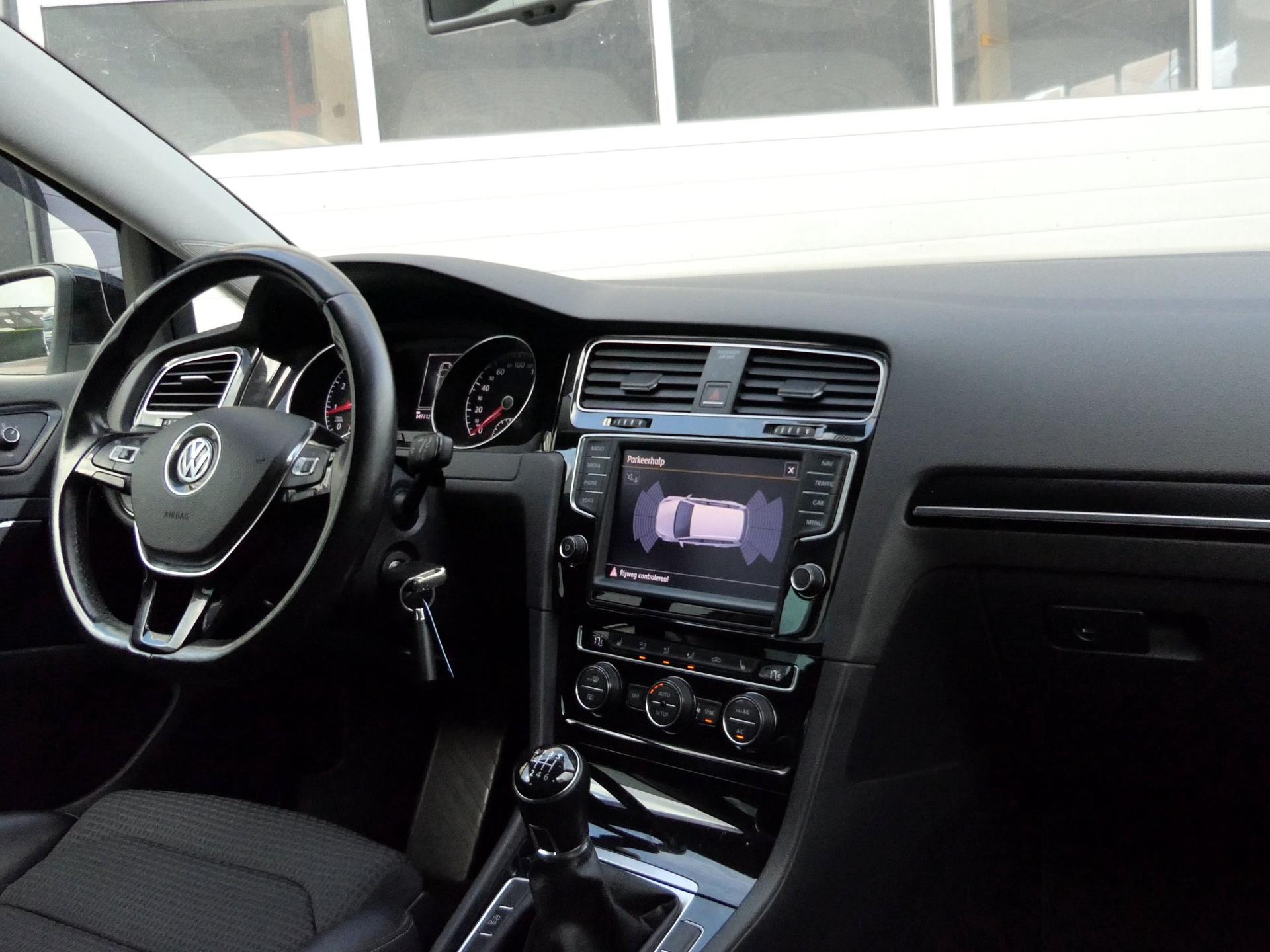 Volkswagen Golf Variant 1.4 TSI Highline 122PK | Xenon | Half leder/stof | Stoelverwarming 47546461-10.jpg | Autobedrijf van Wierick