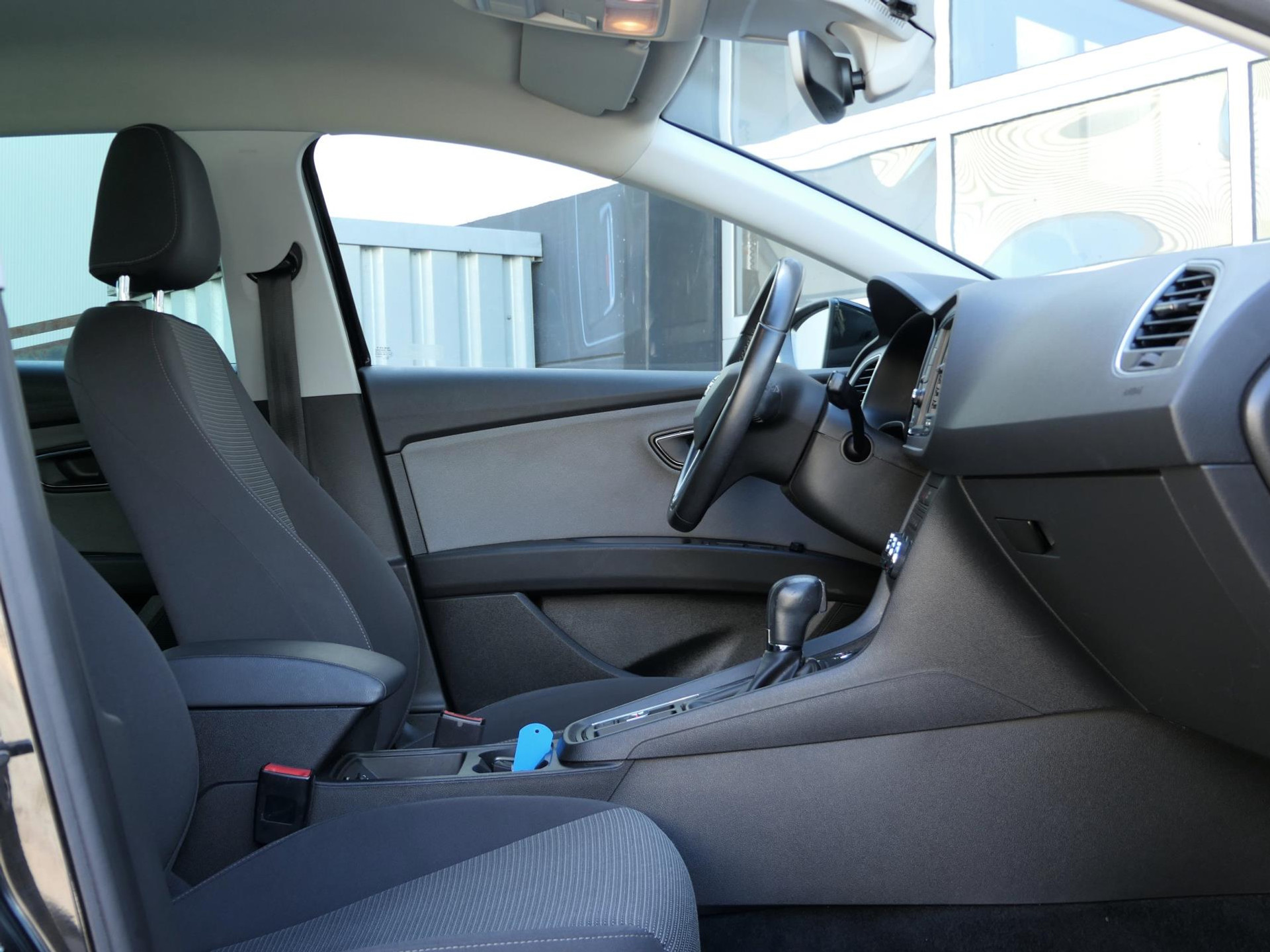 SEAT Leon ST 1.0 EcoTSI Style Business Intense Automaat 116PK | Apple Carplay | Cruise | Stoelverwarming 47813343-9.jpg | Autobedrijf van Wierick