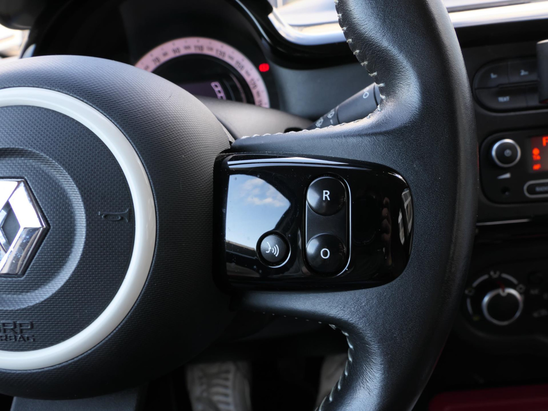 Renault Twingo 0.9 TCe Dynamique | Cruise | Bluetooth | 16 Inch | NAP 47974687-14.jpg | Autobedrijf van Wierick