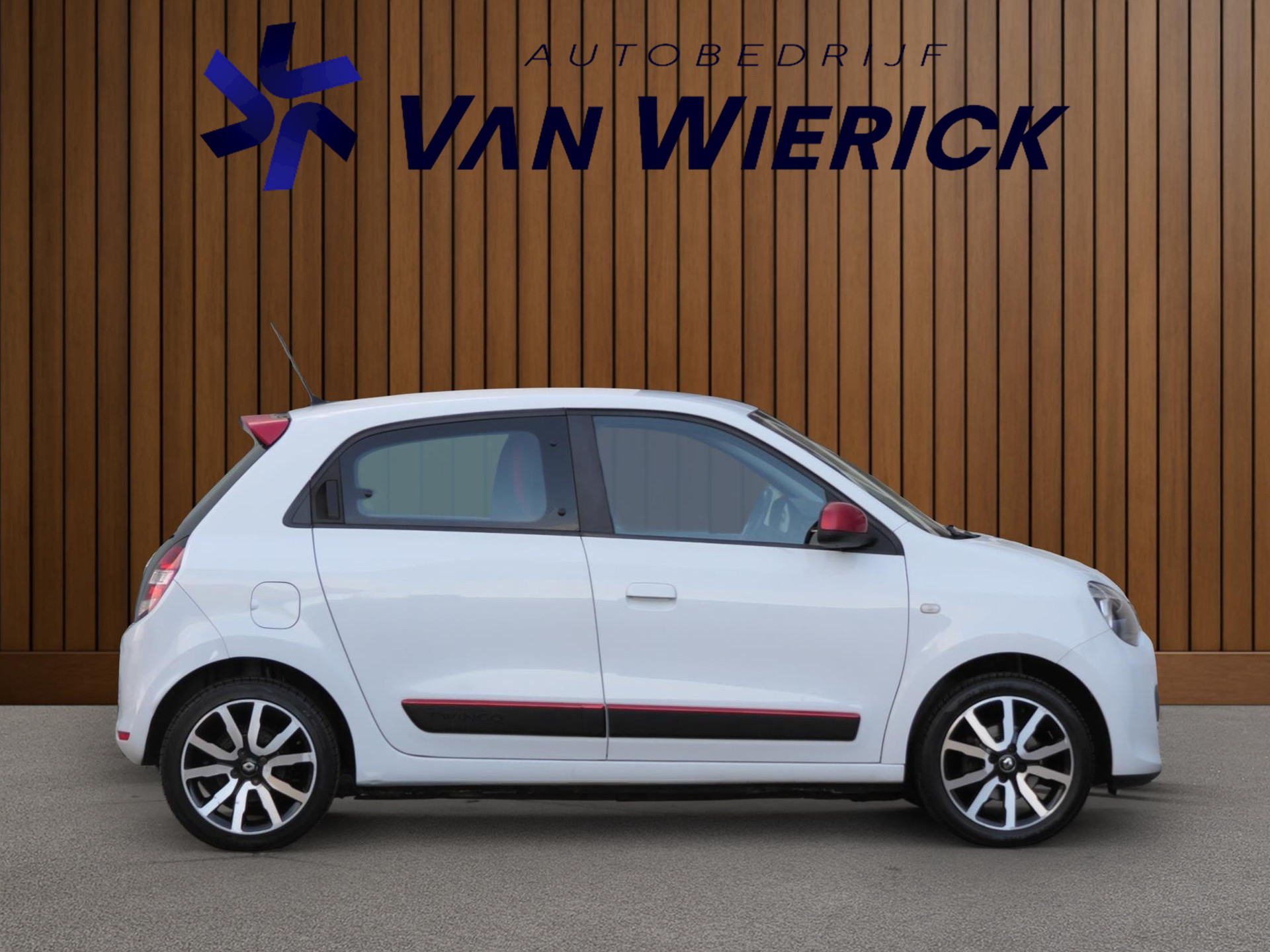 Renault Twingo 0.9 TCe Dynamique | Cruise | Bluetooth | 16 Inch | NAP 47974687-2.jpg | Autobedrijf van Wierick