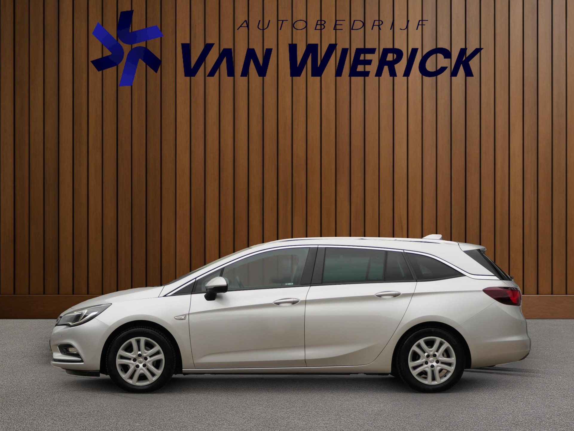 Opel Astra Sports Tourer 1.0 Online Edition 105PK | Afneembare Trekhaak | Cruise | Navi | 1e Eigenaar 48155924-1.jpg | Autobedrijf van Wierick