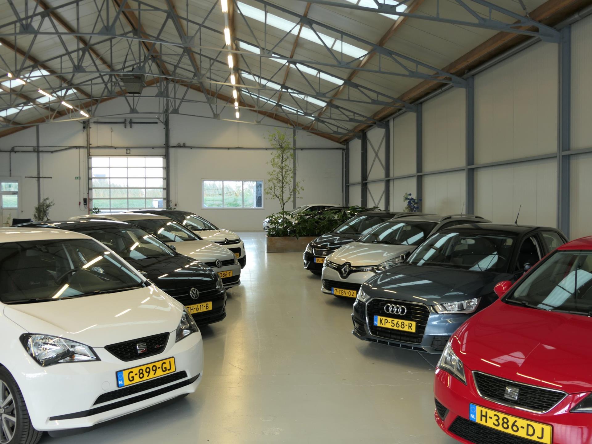 SEAT Mii 1.0 Sport Dynamic 5-Deurs | 15 Inch | Stoelverwarming | Getinte ramen 48305698-12.jpg | Autobedrijf van Wierick
