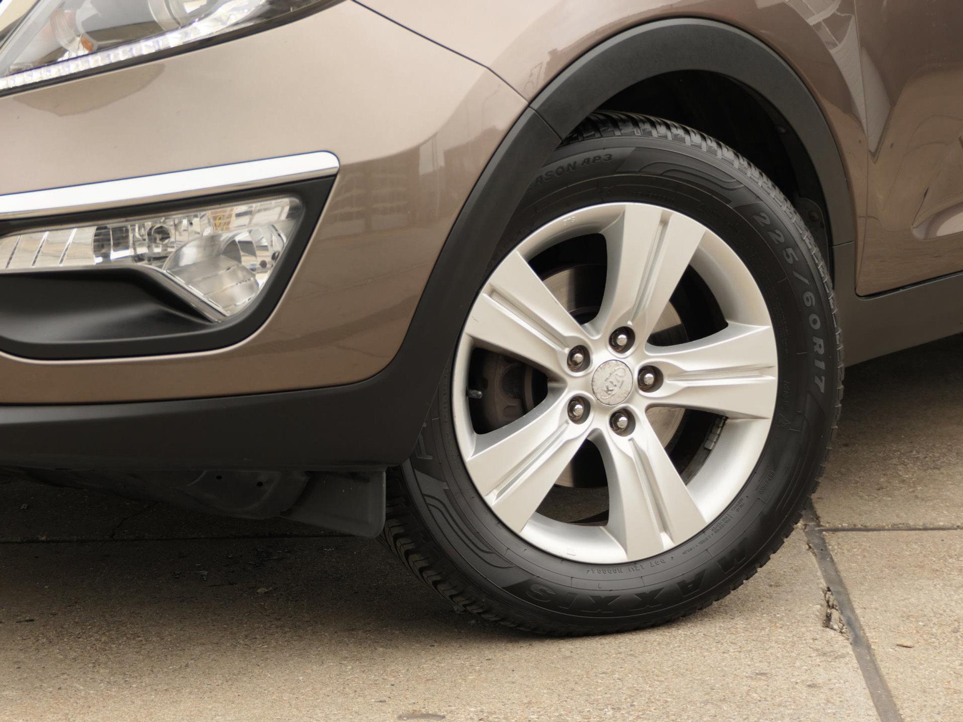Kia Sportage 1.6 GDI X-ecutive Plus Pack 135PK | Cruise | Half leer/stof | Camera | Bluetooth | 48352153-4.jpg | Autobedrijf van Wierick