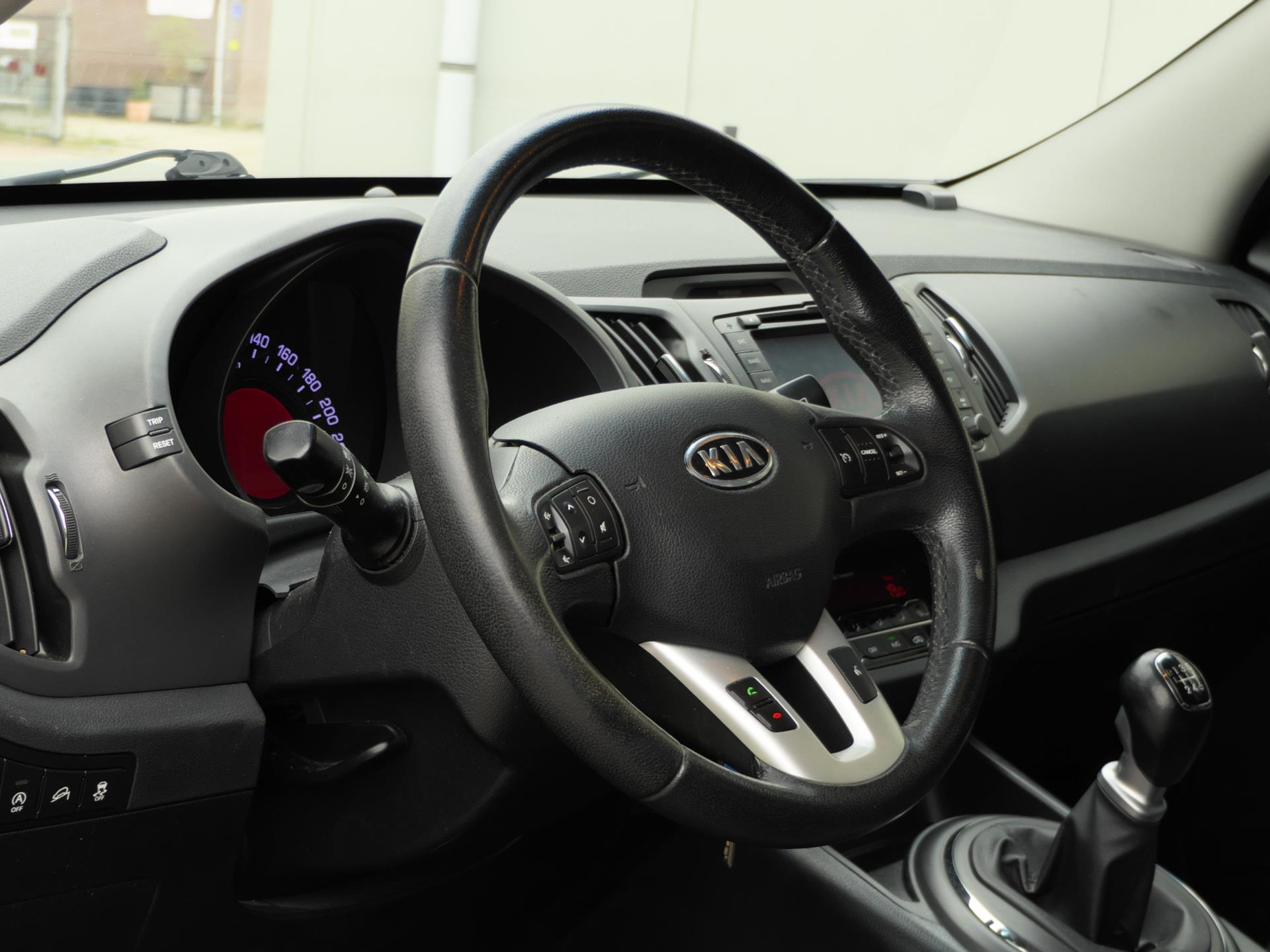Kia Sportage 1.6 GDI X-ecutive Plus Pack 135PK | Cruise | Half leer/stof | Camera | Bluetooth | 48352153-6.jpg | Autobedrijf van Wierick