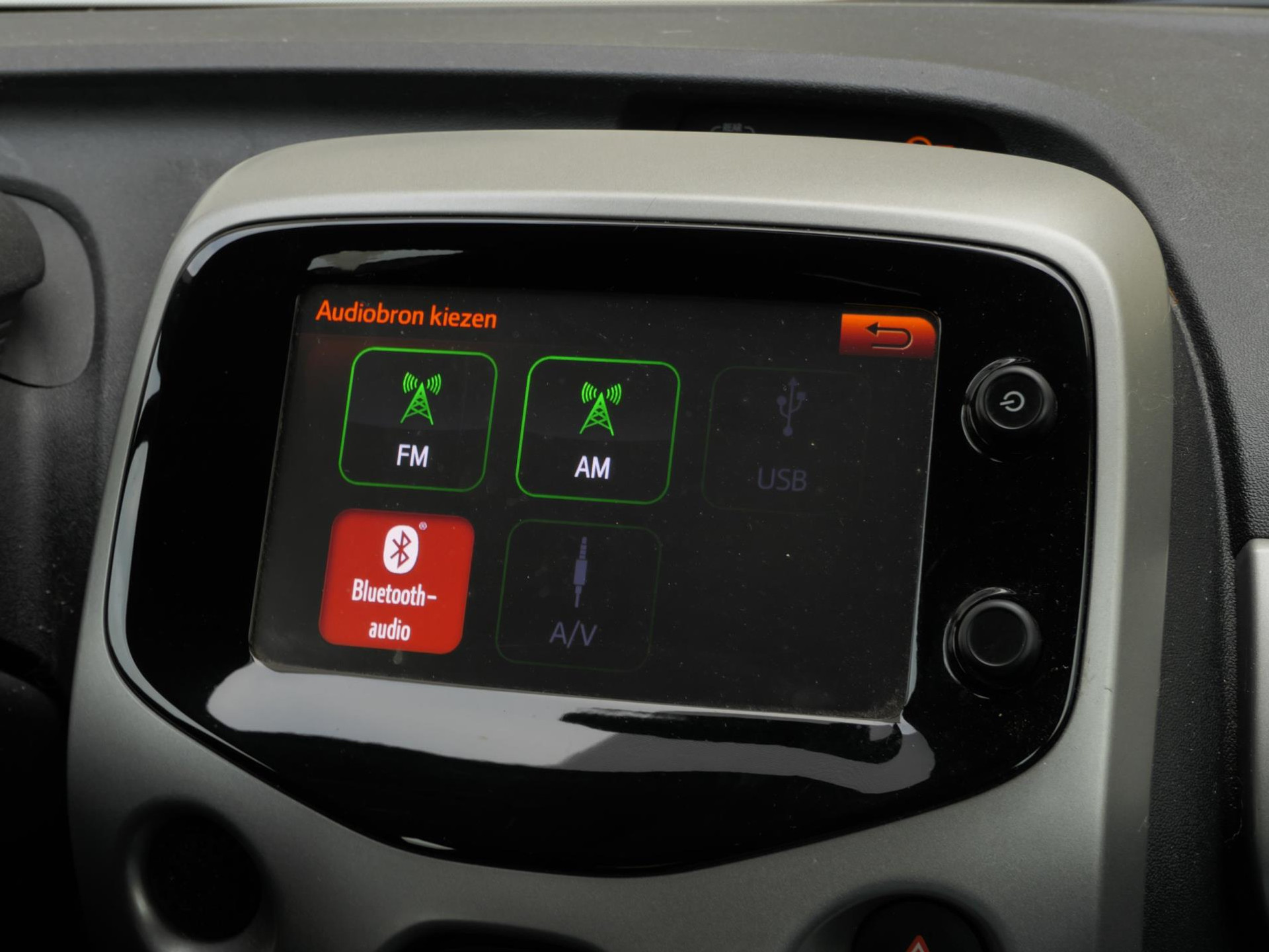 Toyota Aygo 1.0 VVT-i x-play | Camera | Airco | 5-Deurs 48476203-9.jpg | Autobedrijf van Wierick