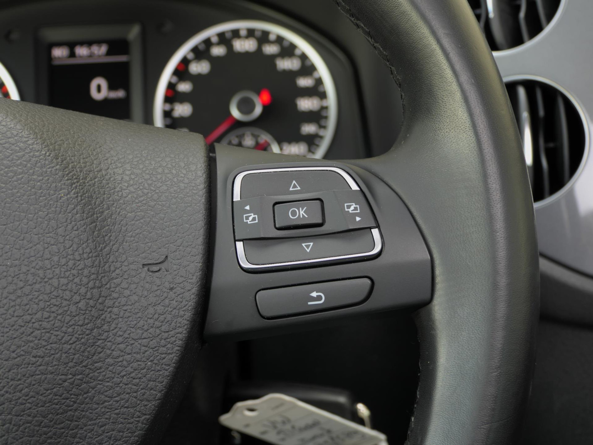 Volkswagen Tiguan 1.4 TSI Comfort&Design Edition | Trekhaak | Kantel/schuif Dak | Cruise 48477593-20.jpg | Autobedrijf van Wierick