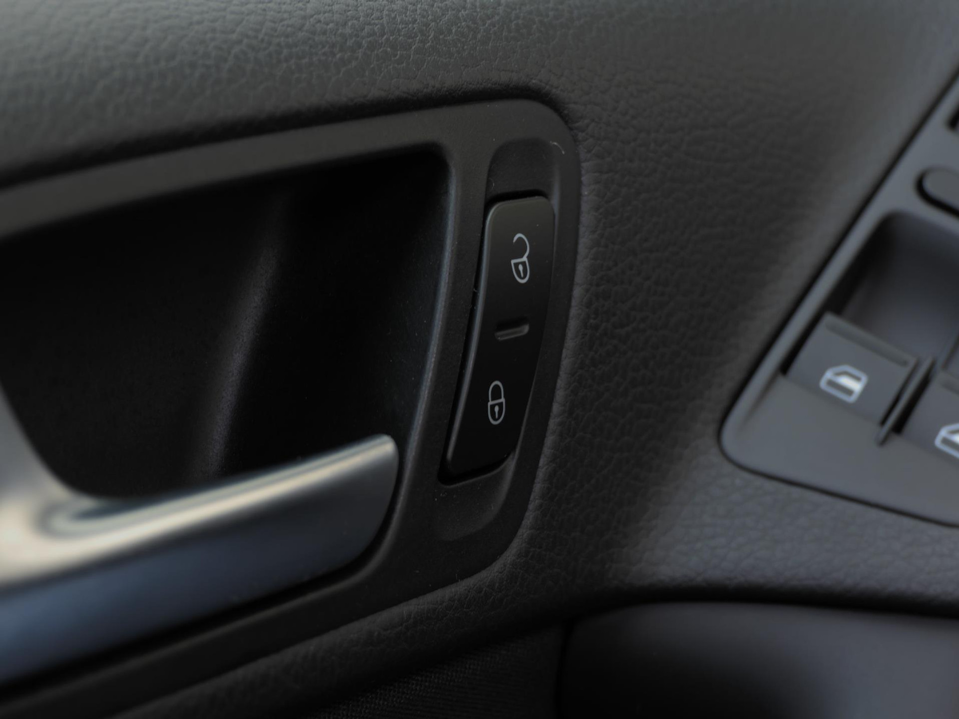 Volkswagen Tiguan 1.4 TSI Comfort&Design Edition | Trekhaak | Kantel/schuif Dak | Cruise 48477593-24.jpg | Autobedrijf van Wierick