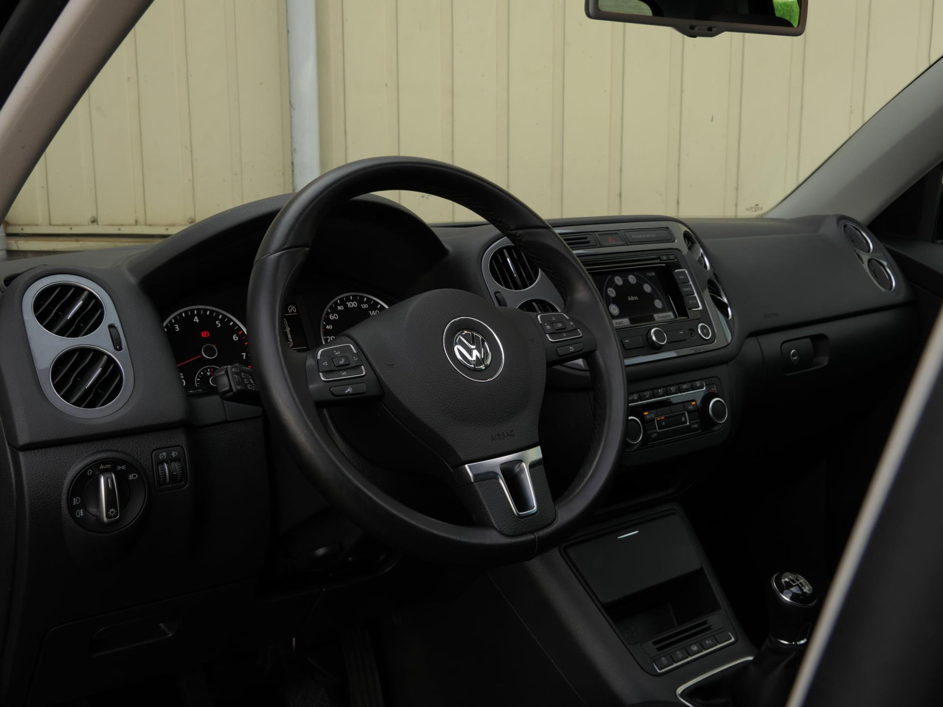 Volkswagen Tiguan 1.4 TSI Comfort&Design Edition | Trekhaak | Kantel/schuif Dak | Cruise 48477593-6.jpg | Autobedrijf van Wierick