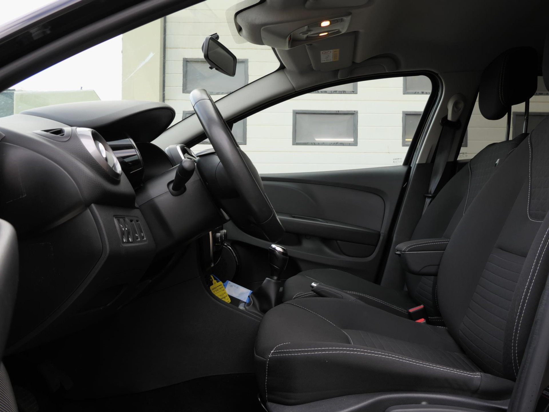Renault Clio Estate 0.9 TCe Limited | Cruise | PDC | 17 Inch | Nette Staat 48483168-7.jpg | Autobedrijf van Wierick