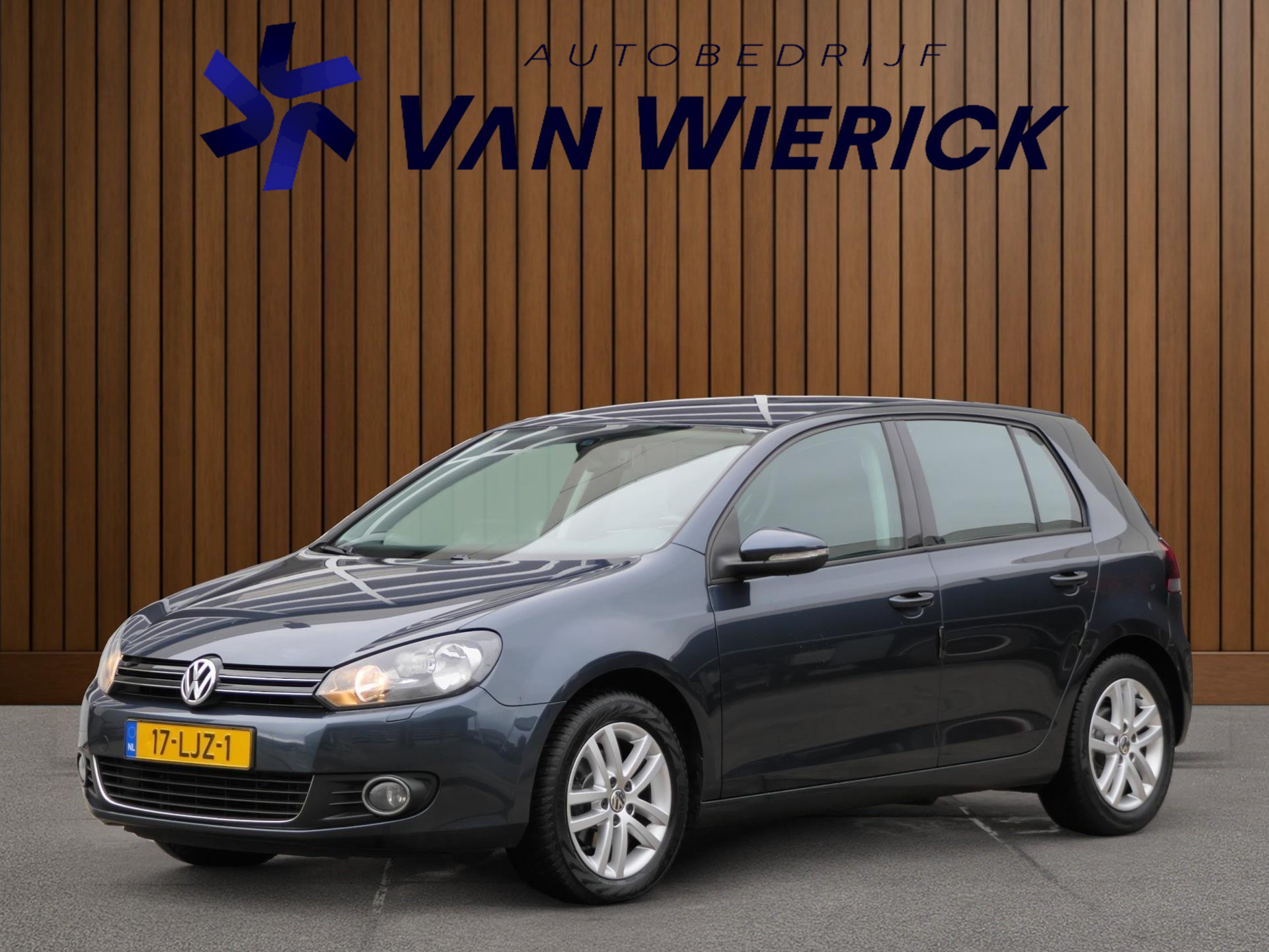 Volkswagen Golf 1.2 TSI Highline BlueMotion 5-Deurs 105PK | Cruise | Stoelverwarming | Trekhaak 49886840-0.jpg | Autobedrijf van Wierick
