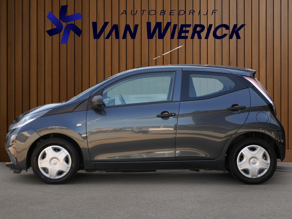 Toyota Aygo 1.0 VVT-i x-now 5-Deurs | Airco | Zuinig! | NAP 54891964-1.jpg | Autobedrijf van Wierick