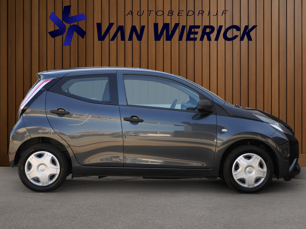 Toyota Aygo 1.0 VVT-i x-now 5-Deurs | Airco | Zuinig! | NAP 54891964-2.jpg | Autobedrijf van Wierick