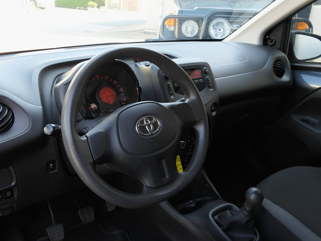 Toyota Aygo 1.0 VVT-i x-now 5-Deurs | Airco | Zuinig! | NAP 54891964-4.jpg | Autobedrijf van Wierick