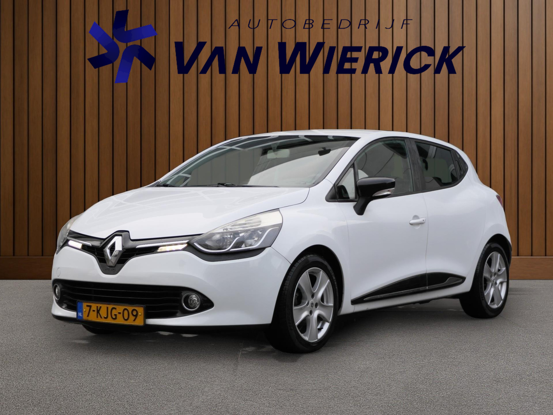 Renault Clio 0.9 TCe Collection | Cruise | Airco | Navi | LM Velgen 50129662-0.jpg | Autobedrijf van Wierick